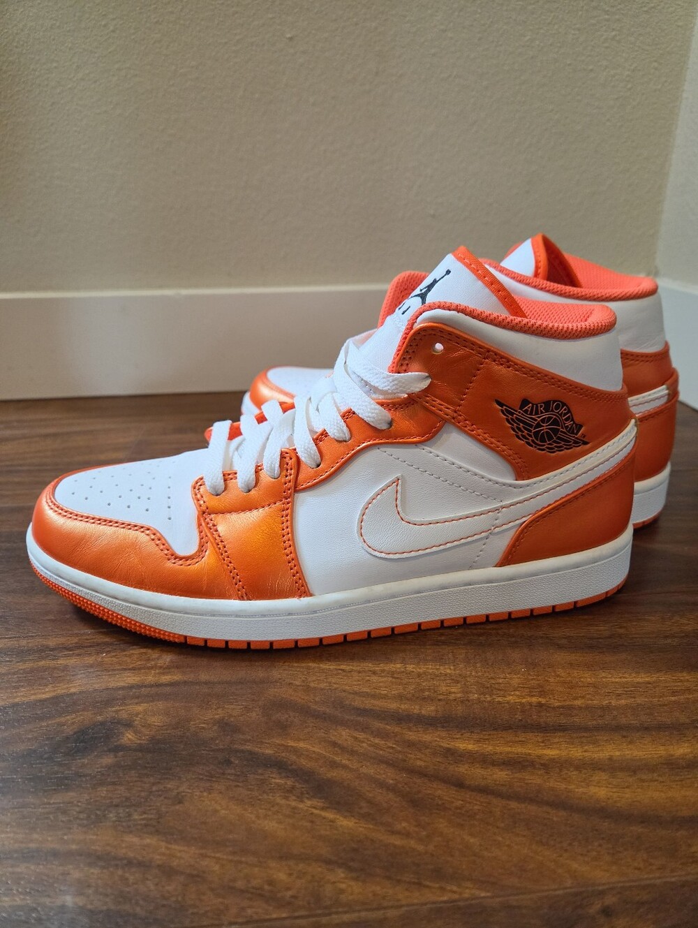 Nike Air Jordan 1 Mid SE Electro Orange White Sneakers Men's 8